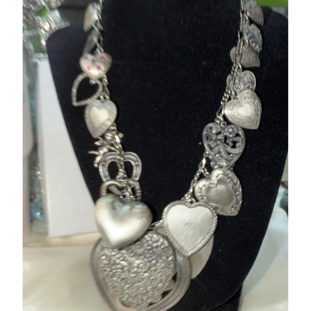 HUGE HEART CHARMS AND PUFFY HEARTCHARMS NECKLACE, Beautiful
